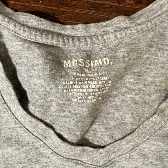 Women’s T-shirt bundle - Picture 5 of 12